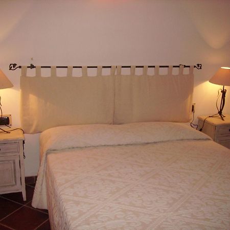 Locanda Tipica Sa Corte Oliena Extérieur photo