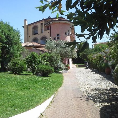 Locanda Tipica Sa Corte Oliena Extérieur photo