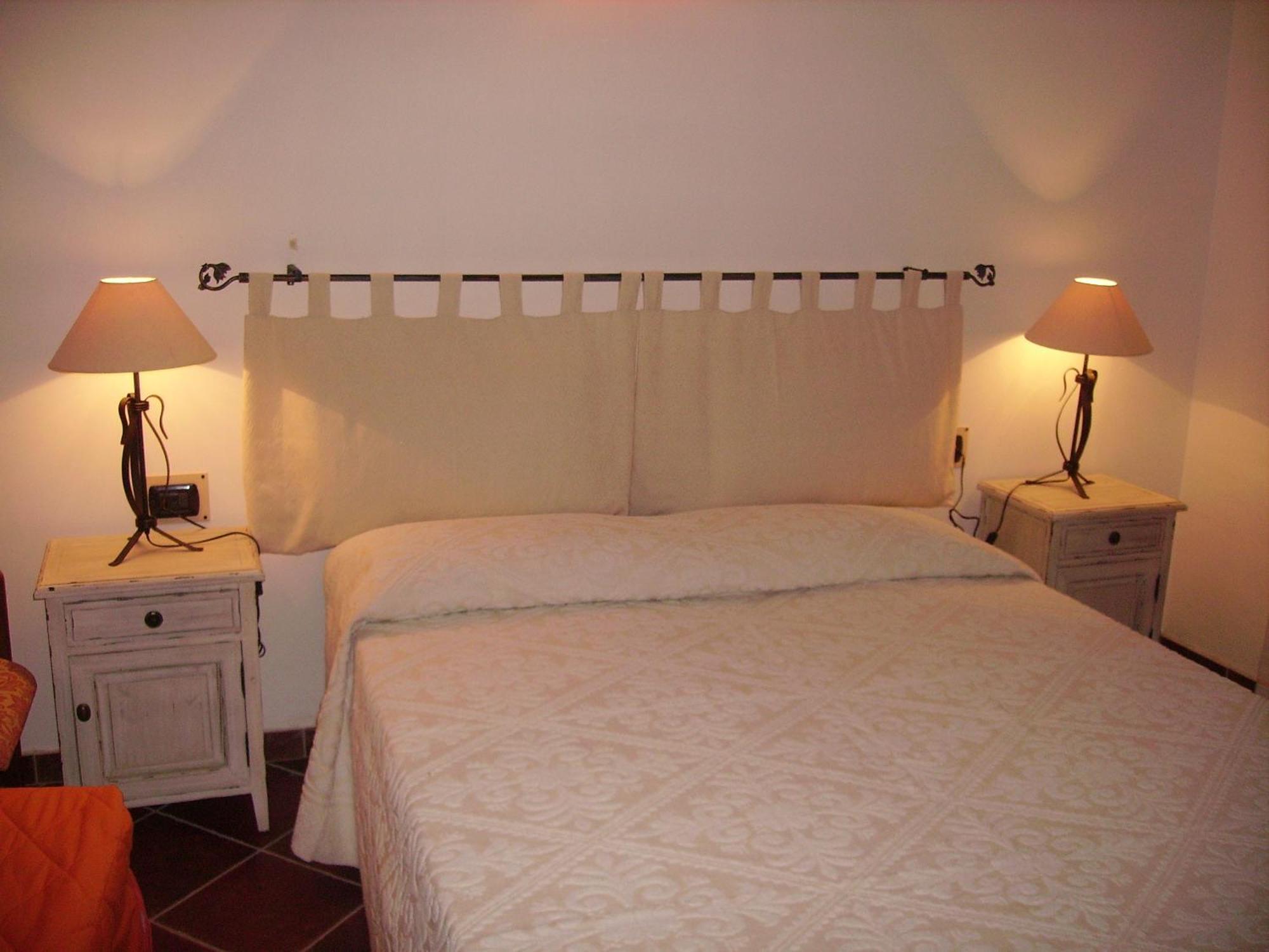 Locanda Tipica Sa Corte Oliena Extérieur photo